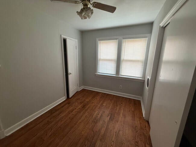 Foto del edificio - 9066 Pallardy Ln