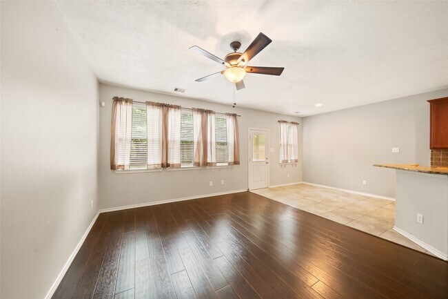 Building Photo - 3 Whitekirk Pl