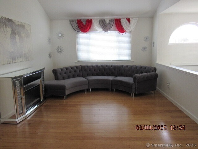 Foto del edificio - 121 High Ridge Rd