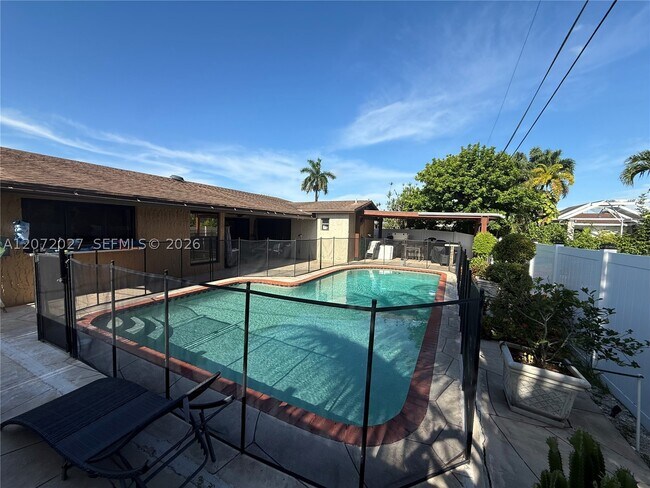 Foto del edificio - 11450 NW 30th St