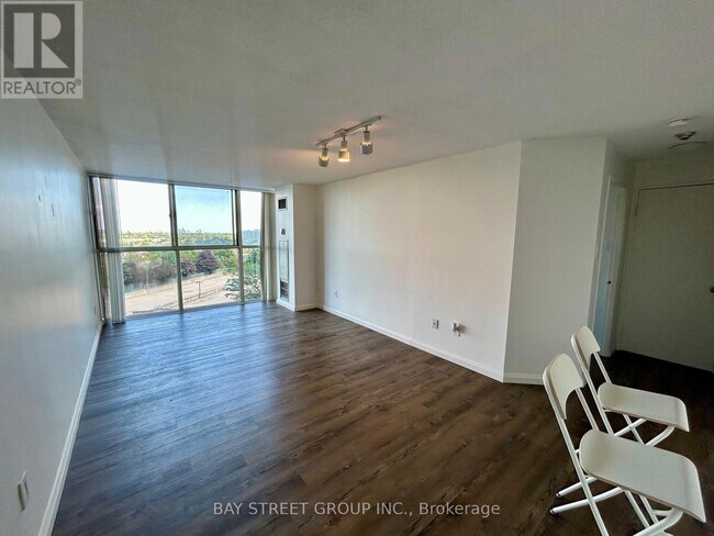 Building Photo - 4205-4205 Shipp Dr
