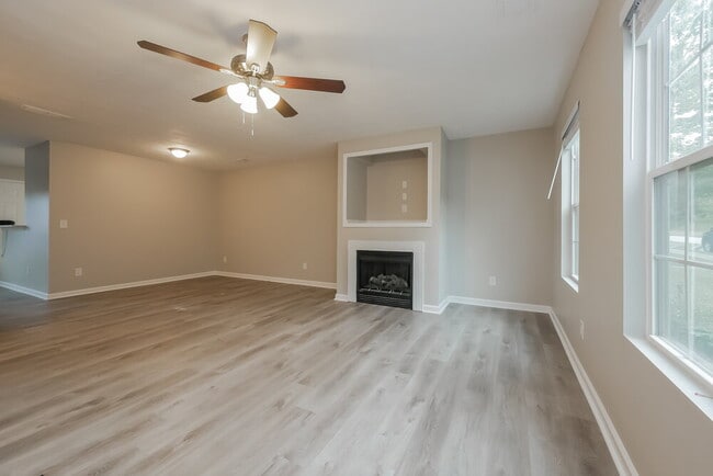 Building Photo - 5121 Lynx's Cir SW