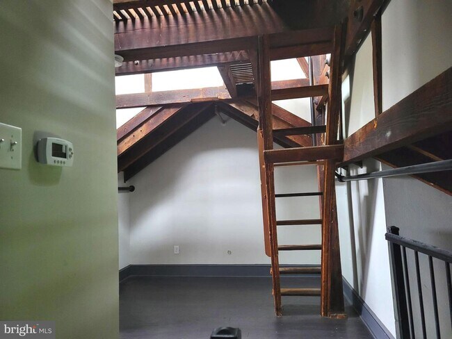 Building Photo - 170 South St