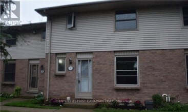 Building Photo - 1855 Aldersbrook Rd