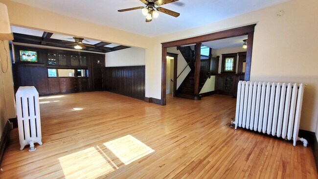Foto del edificio - Charming 4-Bedroom Home in East Isles