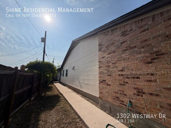 Foto del edificio - 1302 Westway Dr