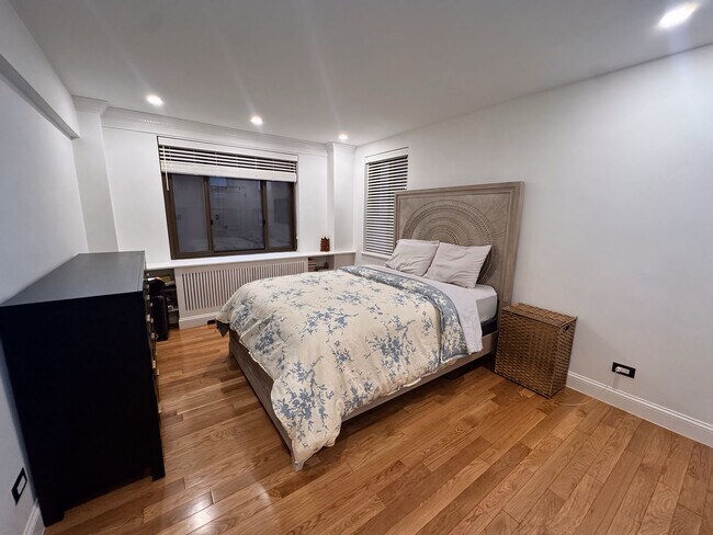 Foto del edificio - 425 E 63rd St
