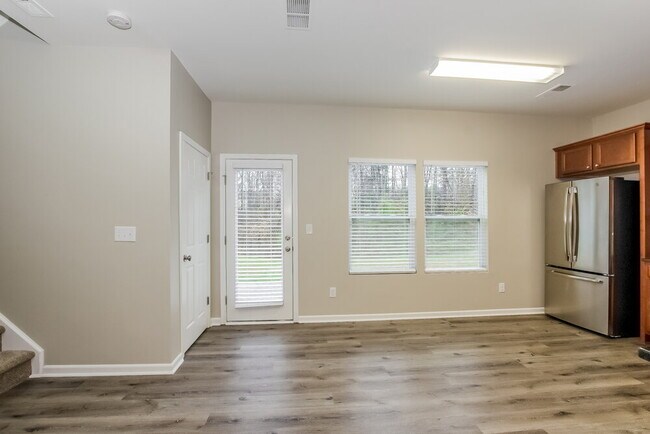Building Photo - 4364 Stone Mountain Dr