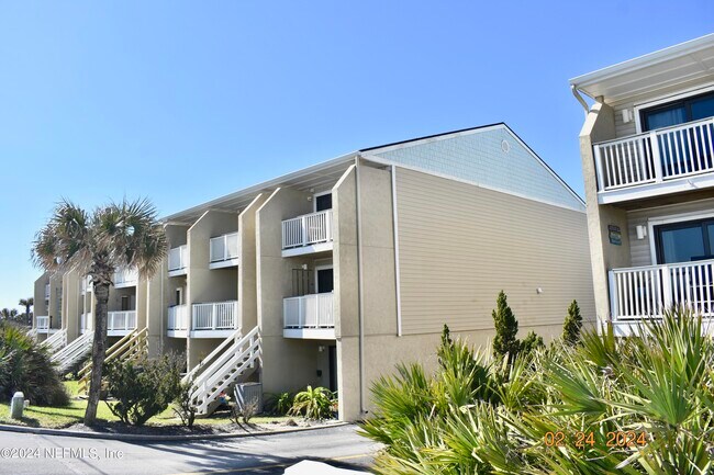 Building Photo - 3385 Coastal Hwy