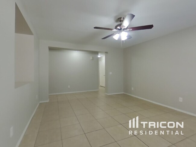 Foto del edificio - 10534 W Carlota Ln