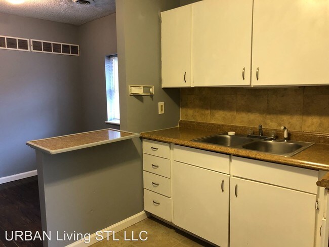 Foto del edificio - 2822 Lemp Ave