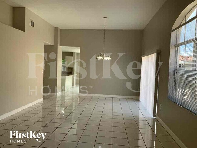 Building Photo - 12964 NW 8th Ln