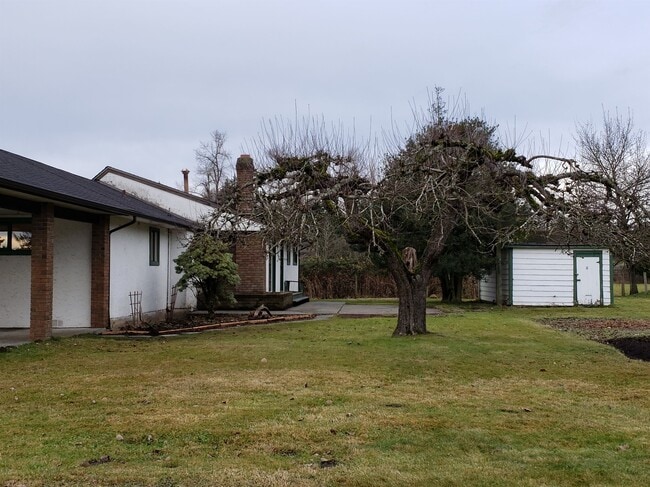 Building Photo - 1812-1184 184 St