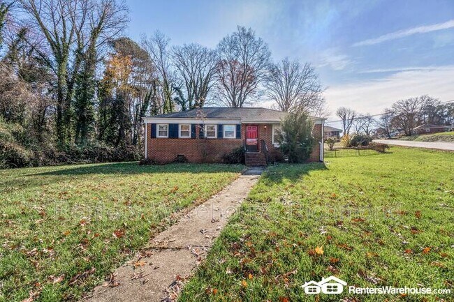 Building Photo - 5517 Flower Ave