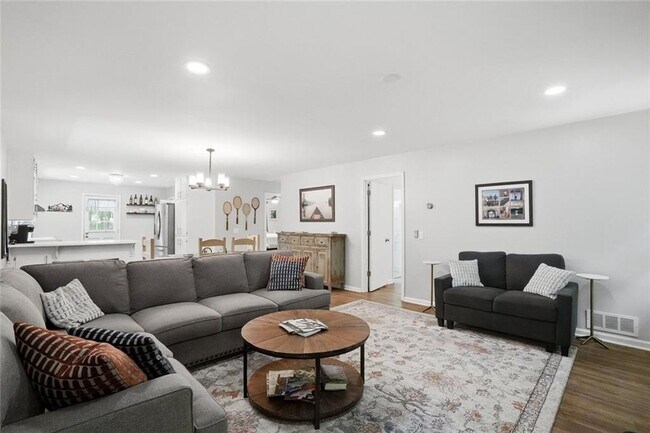 Building Photo - 112 Trout Lily Trail
