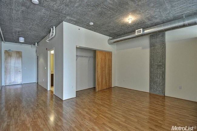 Foto del edificio - 1818 L St