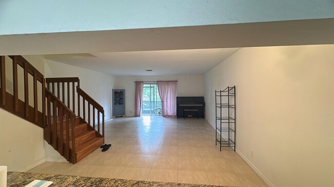 Building Photo - 6437 Boca Cir