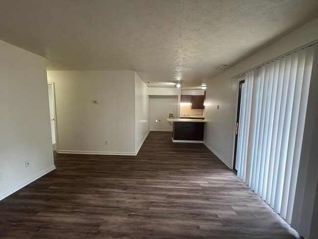Building Photo - 6376 Applecross Ave
