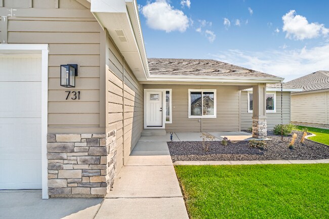 Building Photo - 731 Heidi Ter