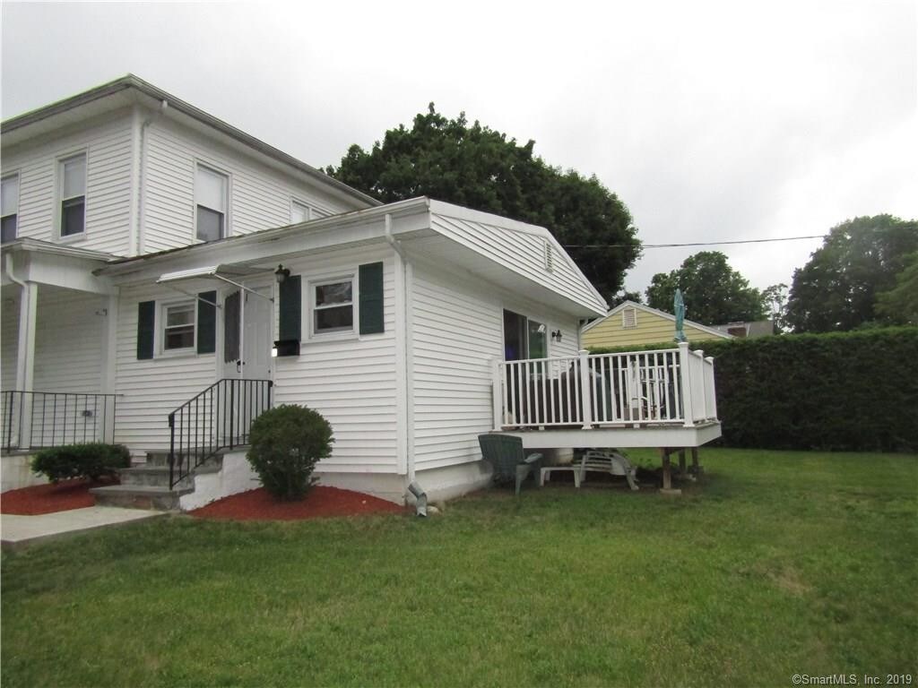 Primary Photo - 156 W Main St
