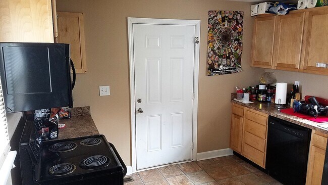 Foto del edificio - Awesome 5BR house walking distance to UofL!