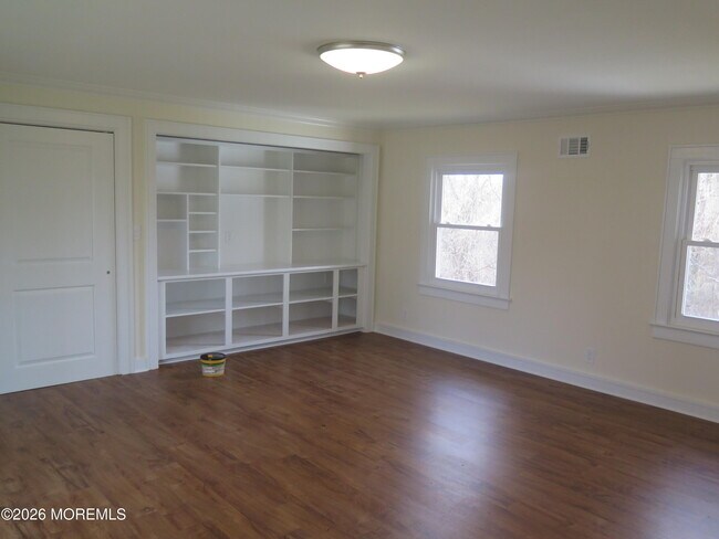 Foto del edificio - 545 Cooper Rd