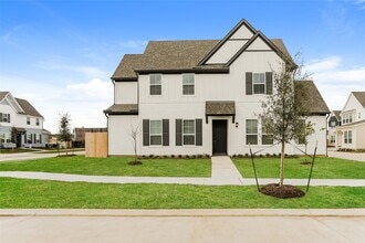 Building Photo - 4902 San Fabiano Ct