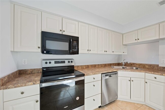 Foto del edificio - 7294 Cloister Dr