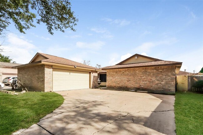 Building Photo - 1522 Leadenhall Cir