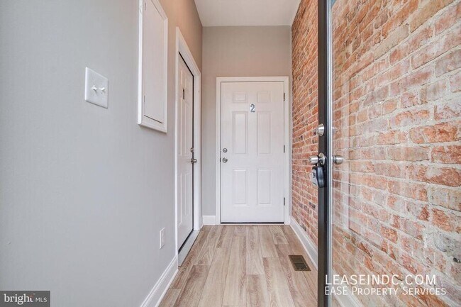 Foto del edificio - 1626 Monroe St NW