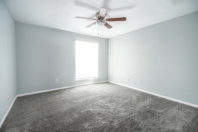 Foto del edificio - 3085 Walnut Bend Ln