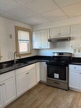 Building Photo - 314 South Ave E