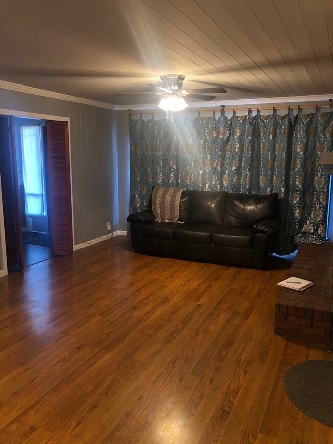 Building Photo - 2725 Prince Cir