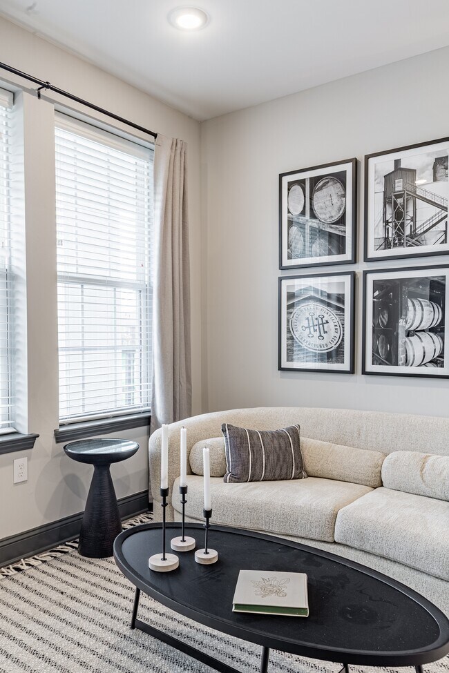 Foto del edificio - The Louis Apartment Flats