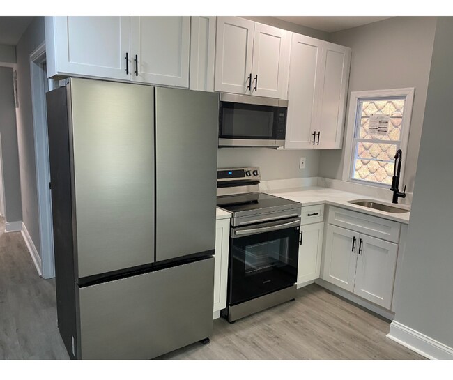 Foto del edificio - 5114 Belair Rd