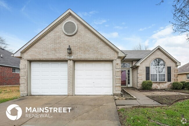 Building Photo - 211 Meandering Way