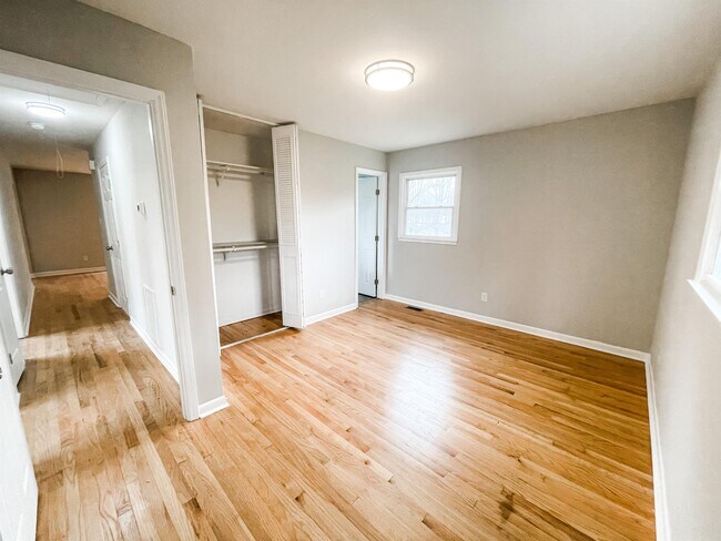 Building Photo - 3602 Edgefield Rd