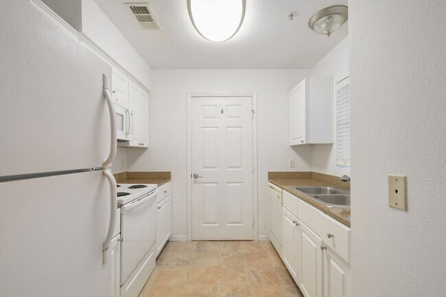 Foto del edificio - 4276 Calinda Ln