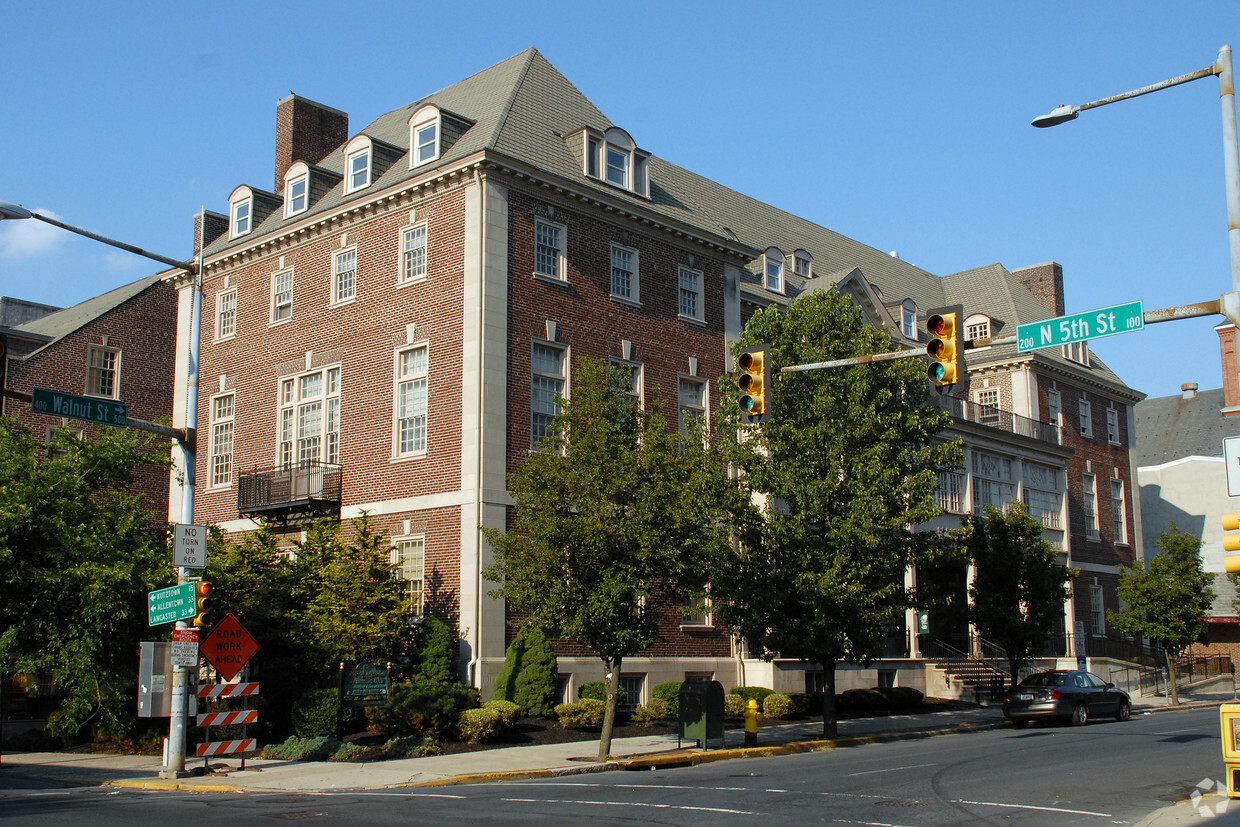 Foto principal - Senior Apartments at the Wyomissing Club