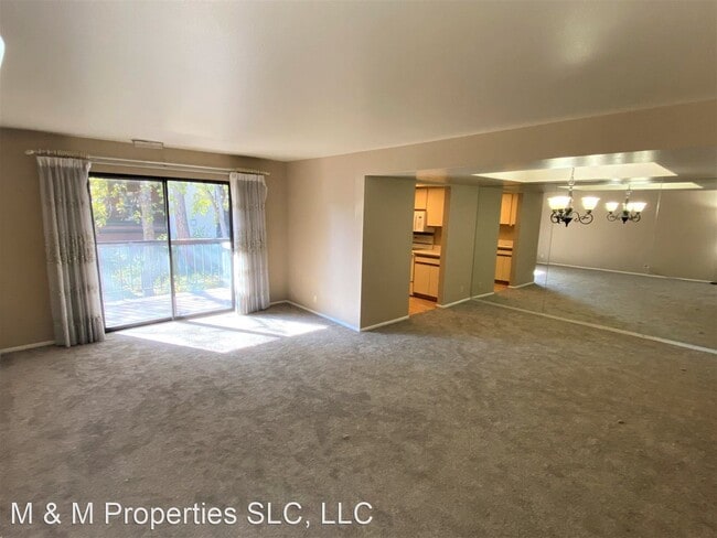Building Photo - 5482 Springtree Ln