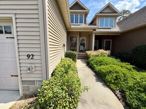 Building Photo - 92 Cypress Cir