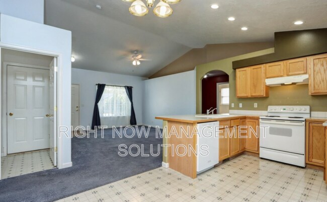 Foto del edificio - 815 S Pawnee Ave