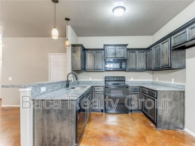 Building Photo - 820 Aspen Dr