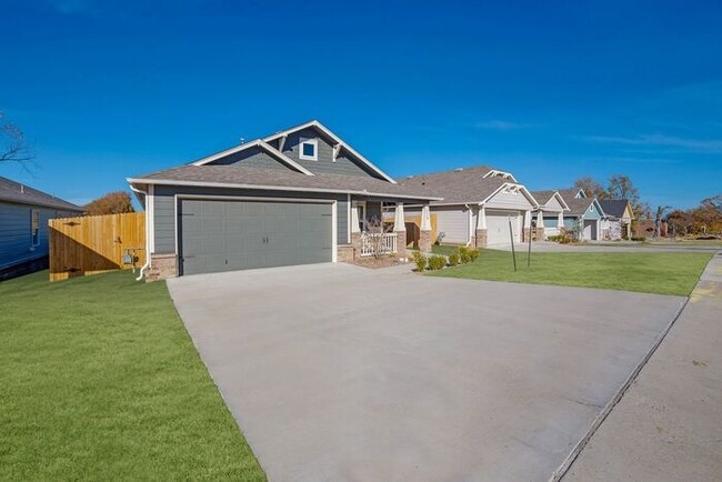 Building Photo - Tulsa 4-Bedroom Home | Walk to Downtown + ...