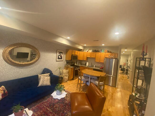 Foto del edificio - 1618 Isherwood St NE