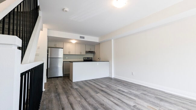 Photo du bâtiment - 169 Lancaster St W