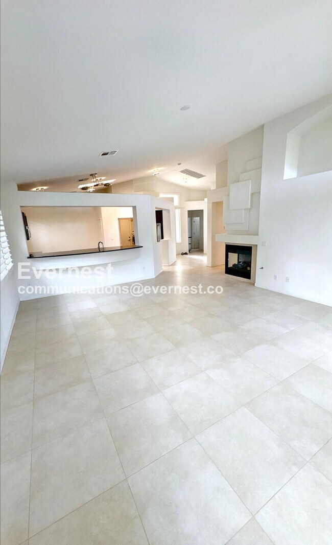 Foto del edificio - 752 Wigan Pier Dr