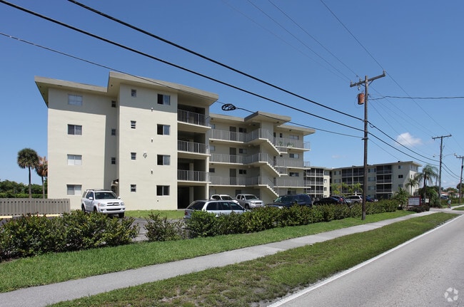 Building Photo - Palm Ridge Apartments