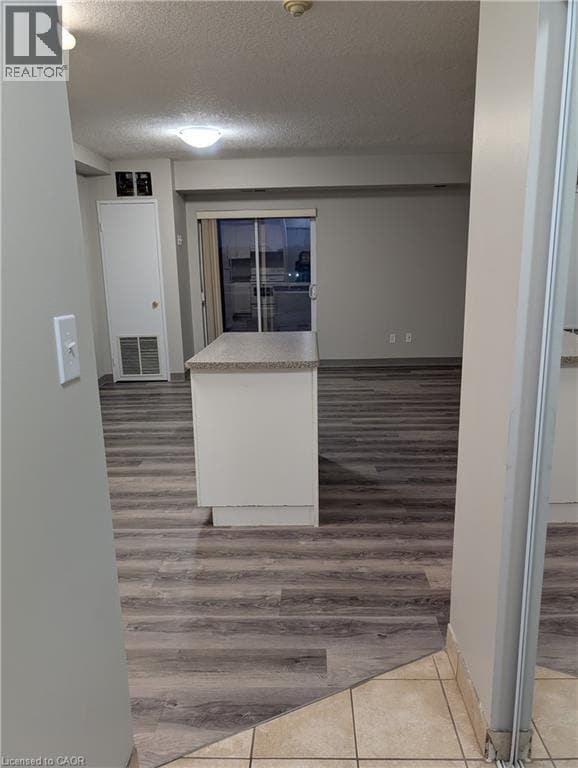 Building Photo - 736 Old Albert St