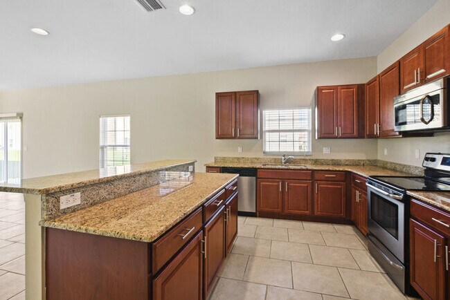 Building Photo - Move-in ready home in Winter Haven!